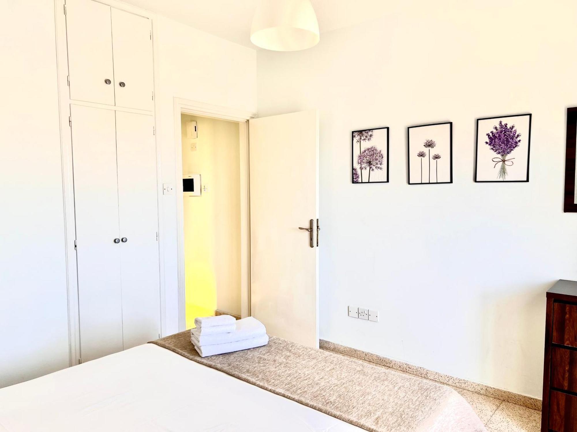 Apt On The Street Of Bars&Nightclubs In Ayia Napa 11 Apartment ภายนอก รูปภาพ