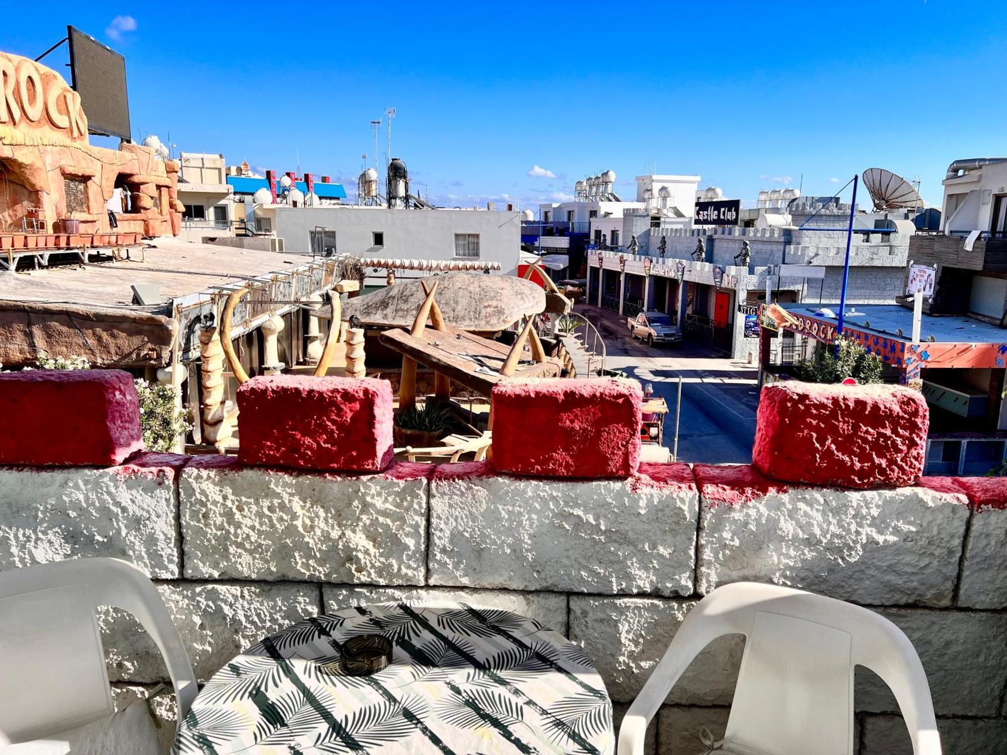 Apt On The Street Of Bars&Nightclubs In Ayia Napa 11 Apartment ภายนอก รูปภาพ